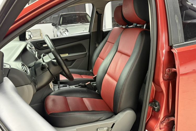 Used Ford Focus 2013 Hatchback Classic 1.8L Automatic Base Model