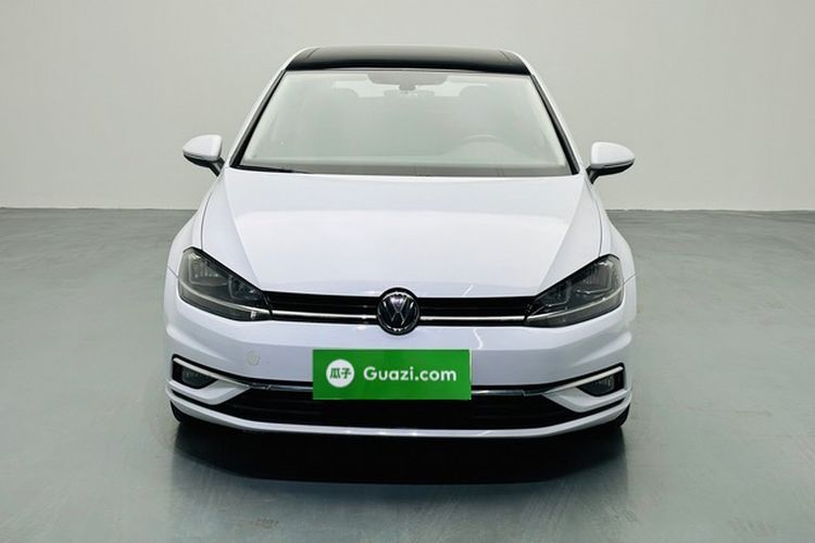 Used Volkswagen Golf 2018 230TSI Automatic Luxury Version
