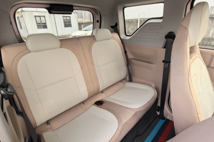 Used Geely Galaxy Panda 2023 Panda Mini 200km Endurance Bear Interior 1