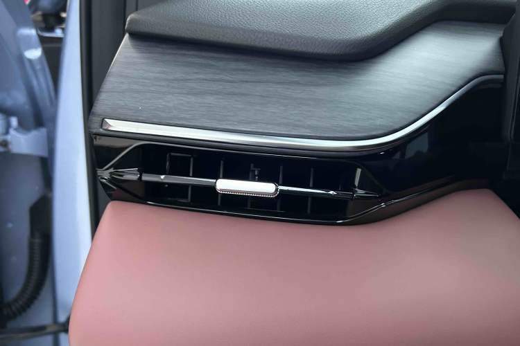 Used Geely Galaxy L6 2025 EM-i 140km Starship Edition
