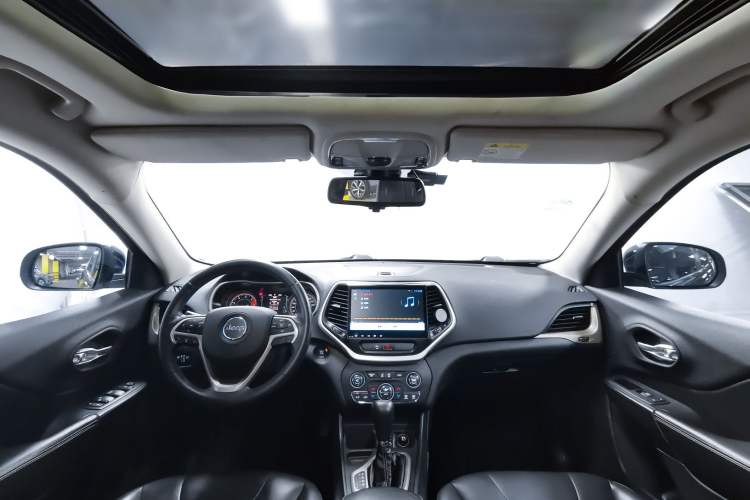 Used Jeep Cherokee 2016 2.4L Leading Edition