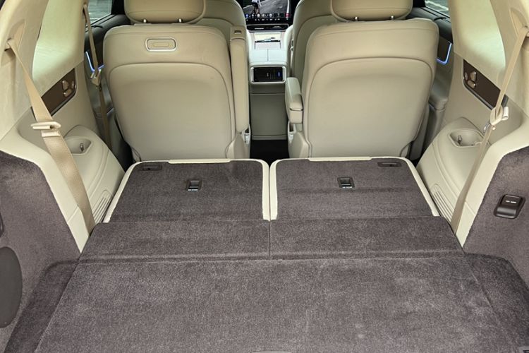 Used Hima AITO M9 2025 Extended-Range Ultra Version 52 kWh 6-Seater
