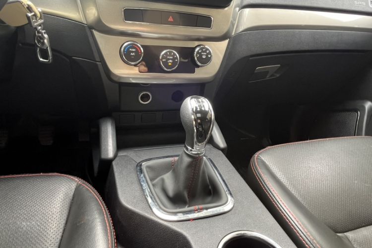 Used Geely Auto GX7 2015 Classic Edition 1.8L Manual Elite Model China V Standard