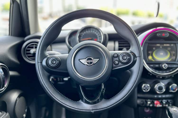 Used MINI MINI 2016 1.5T COOPER Five-Door Edition