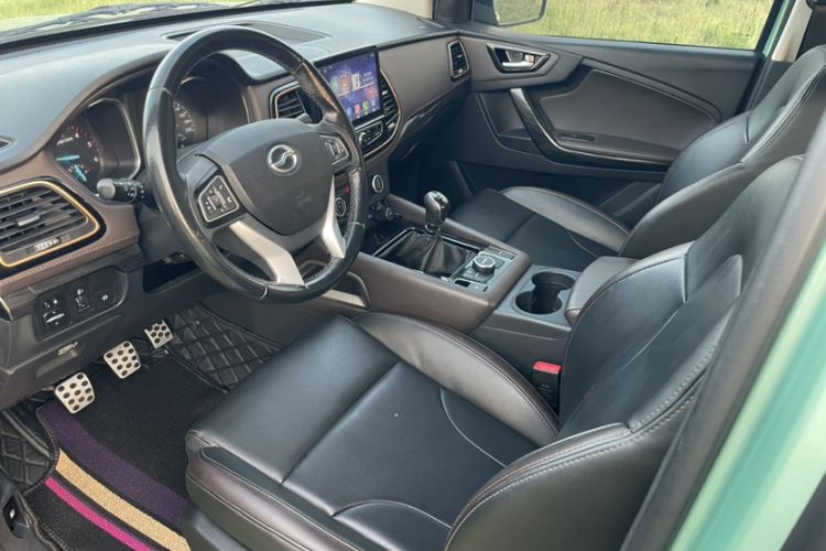 Used Zxauto Terralord 2021 2.5T Passenger Version Diesel Two-Wheel Drive Ultra-Luxury Big Double
