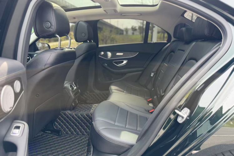 Used Mercedes-Benz C-Class 2021 C 260 L Sport Edition Star Collection Interior 5