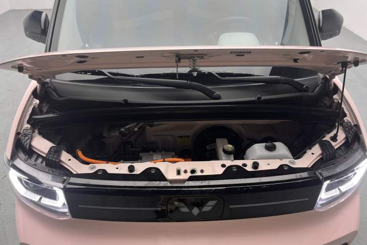 Used Wuling Hongguang MINIEV 2022 Macaron Fashion Edition Lithium-Nickel-Cobalt-Alpha-oxide Interior 1