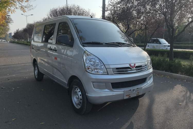 Used Wuling Rongguang S 2021 1.2L Base Model Window-Sealed 5-Seat LSI Car