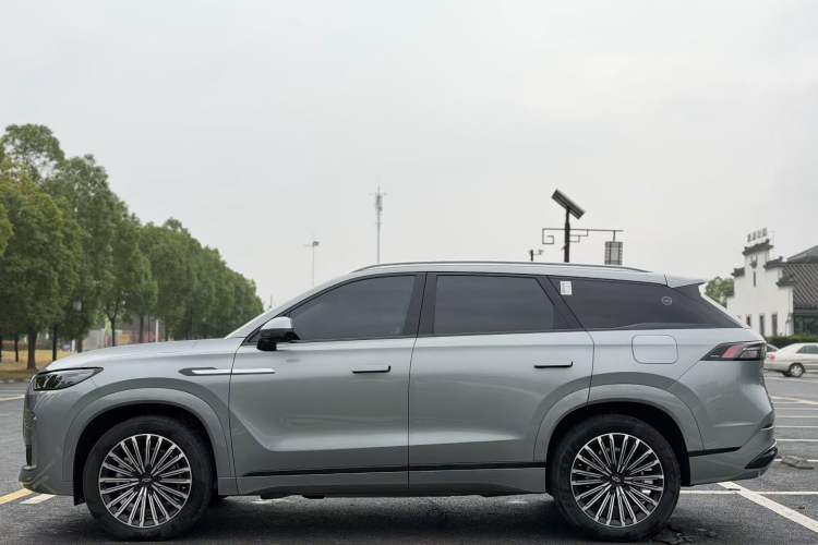 Used Chery Tiggo 9 C-DM 2025 1.5T 106KM Ultra-Comfort Edition 5 Seats Lithium-NMC
