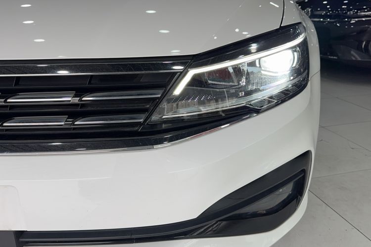 Used Volkswagen Lamando 2019 280TSI DSG Comfort Edition China VI standard Left Front Headlight