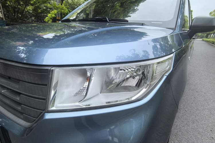 Used Wuling Hongguang PLUS 2020 1.5L Manual Standard Edition 5 Seats