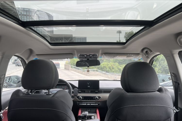 Used JETOUR X70 2023 1.5T DCT Beyond PRO Edition 5-Seater
