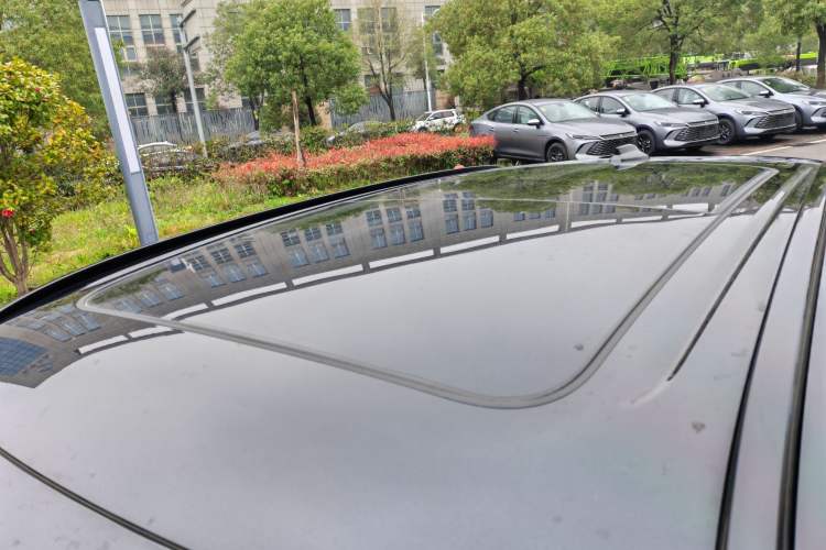 Used Lynk & Co 08 EM-P 2024 120km Long-Range Plus
