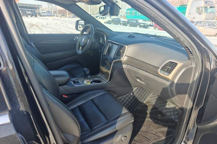 Used Jeep Grand Cherokee (Import) 2015 3.0L Elite Navigation Edition