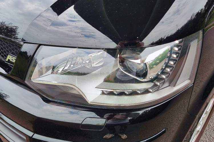 Used Volkswagen Caravelle 2014 2.0 TSI Four-Wheel Drive Comfort Edition
