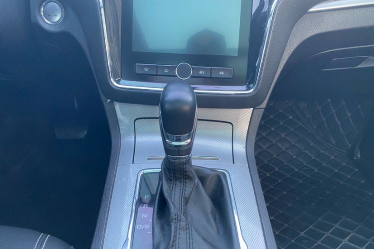 Used Roewe RX5 2019 20T Two-Wheel Drive Automatic 4G Connected Platinum Edition