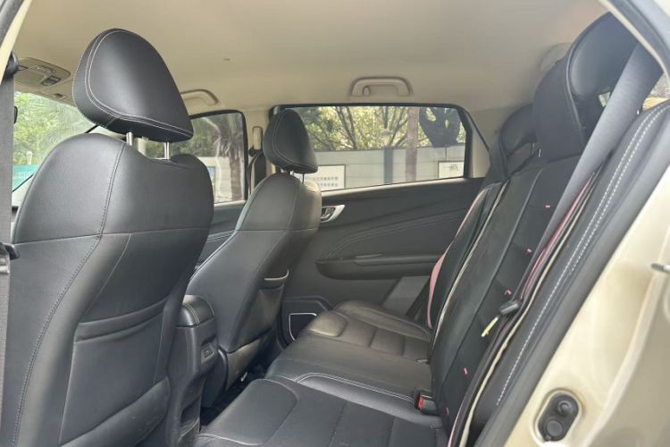 Used Geely Auto Vision X3 2017 1.5L Automatic Elite Model Interior 1