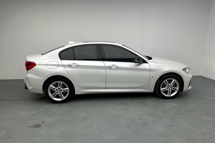 Used BMW 1 Series 2021 120i M Sport Night Edition Exterior 7
