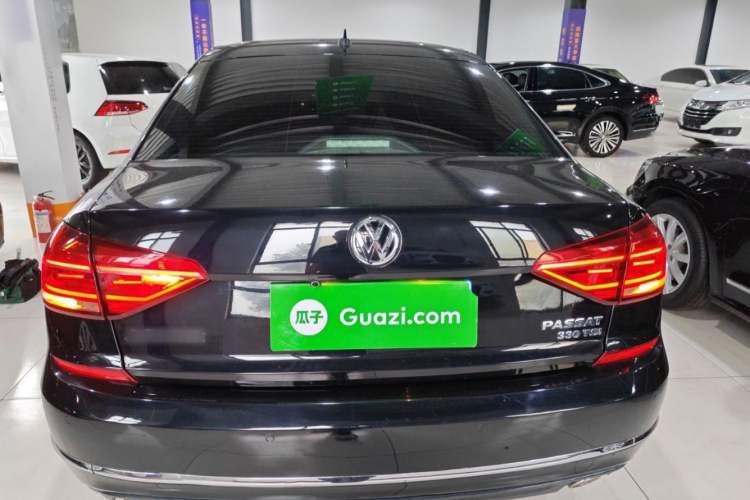 Used Volkswagen Passat 2017 330TSI DSG Luxury Edition
