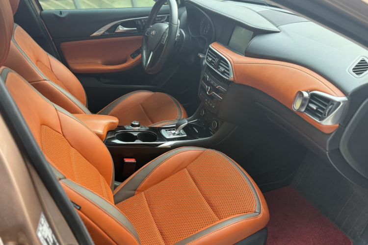 Used Infiniti QX30 2017 2.0T Four-Wheel Drive Sport Edition
