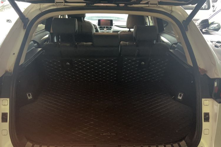 Used Lexus NX 2018 300h Front-Wheel-Drive FENGSHANG Version China V Emission Standard
