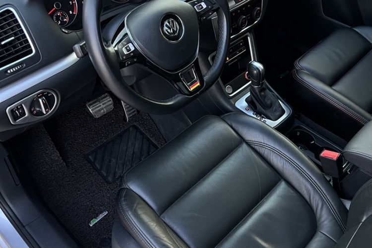 Used Volkswagen Sharan 2018 Revised Version 380TSI Comfort Edition 7-Seater
