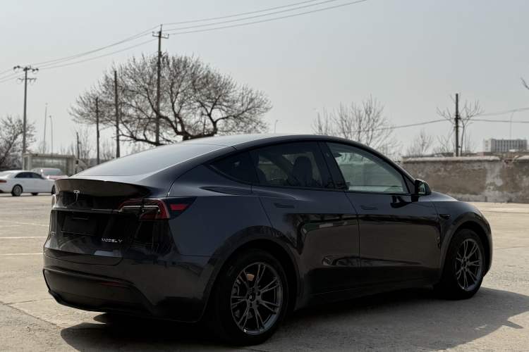 Used Tesla Model Y 2024 Rear-Wheel-Drive Version