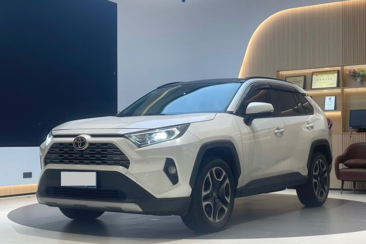 Used Toyota RAV4 2020 2.0L CVT Two-Wheel Drive Prestige Edition