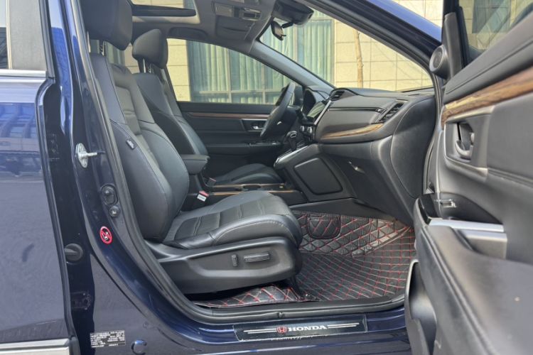 Used Honda CR-V 2021 240TURBO CVT 2WD Fashion Edition Right Front Seat