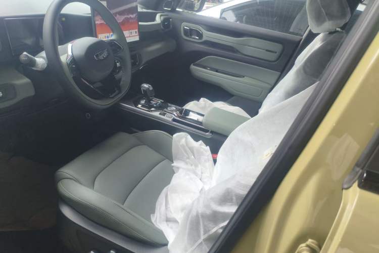 Used Geely Auto Cowboy 2025 1.5TD Trendy Play Edition