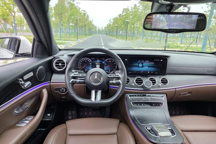 Used Mercedes-Benz E-Class 2021 Facelift E 260 L Sport Edition Steering Wheel