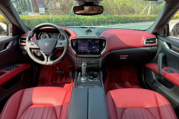 Used Maserati Ghibli 2021 2.0T Sharp Edition
