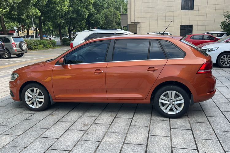 Used Volkswagen Santana 2015 Haval H6 1.6L Automatic Comfort Model
