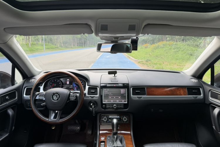 Used Volkswagen Touareg 2015 3.0 TSI Luxury Model