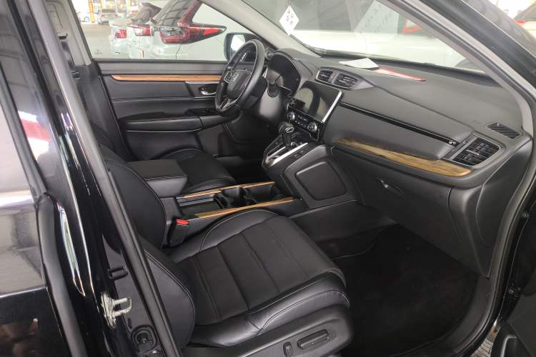 Used Honda CR-V 2017 240TURBO CVT Front-Wheel Drive Fashion Edition