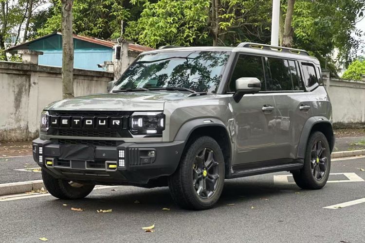 Used JETOUR Traveler 2023 2.0T All-Wheel Drive CrossPRO+