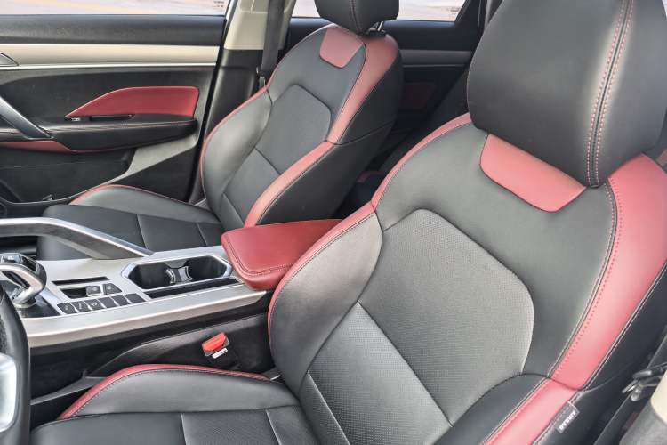 Used Geely Auto Coolray 2020 Facelift 240T DCT Hunter