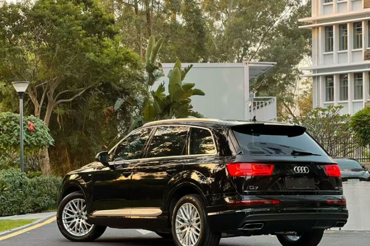 Used Audi Q7 2016 45 TFSI Technology Edition
