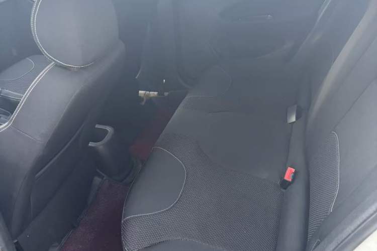 Used Brilliance H230 2012 1.5L AMT Sunroof Version