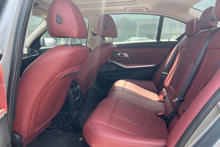 Used BMW i3 2024 eDrive 35 L Exterior 8