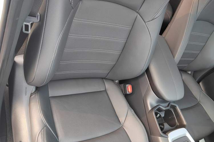 Used Toyota Wildlander 2023 2.0L CVT Two-Wheel Drive Luxury PLUS Edition
