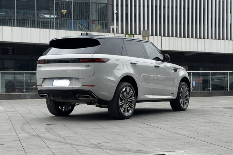 Used Land Rover Range Sport 2025 400PS Dynamic HSE Exterior 6
