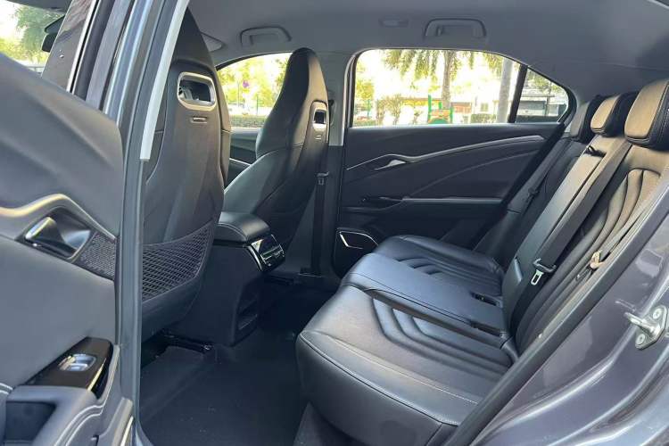 Used NETA U 2022 Pro 400 Comfort Edition
