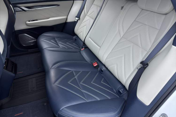 Used Zeekr 001 2022 Long-Range Dual-Motor WE Edition
