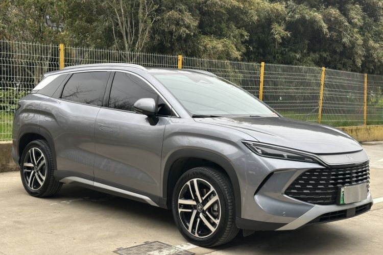 Used BYD Song L DM-i 2024 112 km Beyond Edition Exterior 4