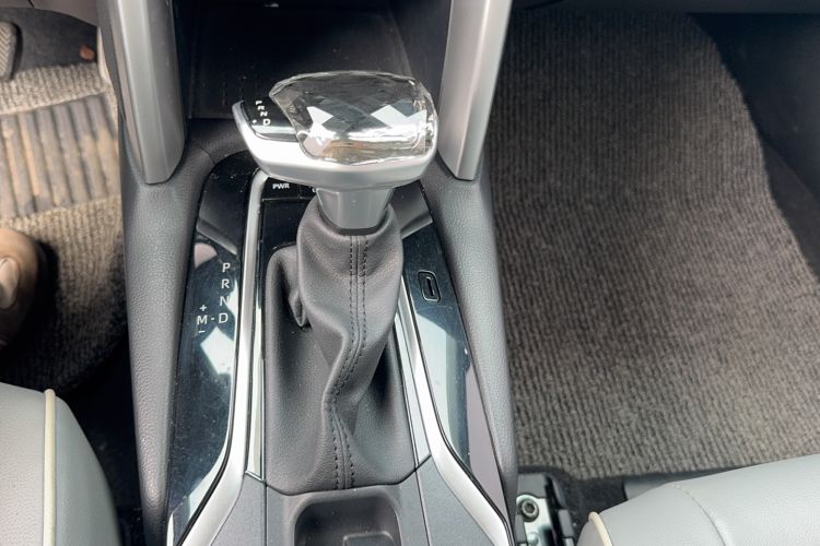 Used Toyota FRONTLANDER 2023 2.0L CVT Leading Edition Gear Lever