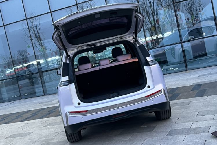 Used AION Y 2022 Plus 70 Tech Edition