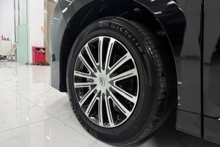 Used GAC Trumpchi M8 2023 Lingxiu Series 390T Prestige Edition Exterior 2