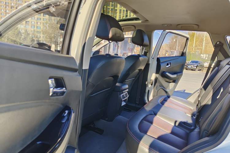 Used Venucia T70 2019 1.4T Manual Enjoyment Edition
