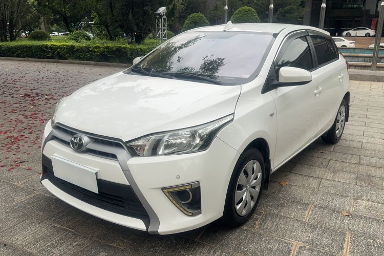 Used Toyota YARiS L Zhi Xuan 2015 1.5E Automatic Charm Edition